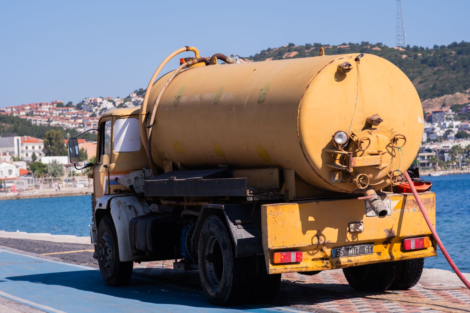 Vidange fosse septique équipe à Bastia